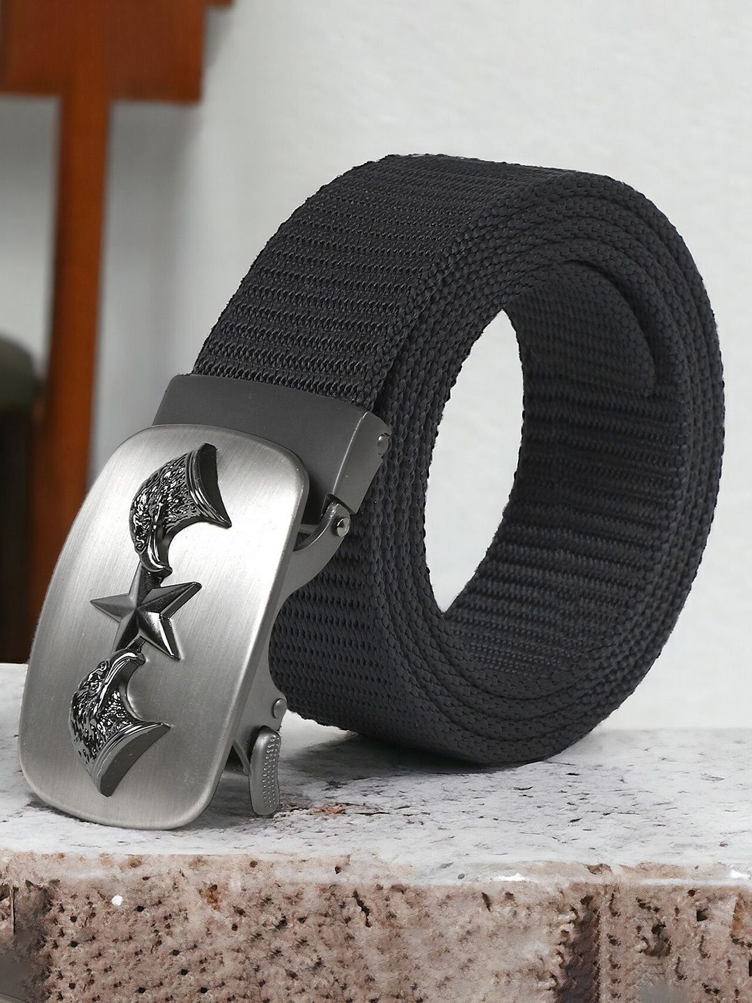 Kastner Men Textured Slim Belt-picture-23