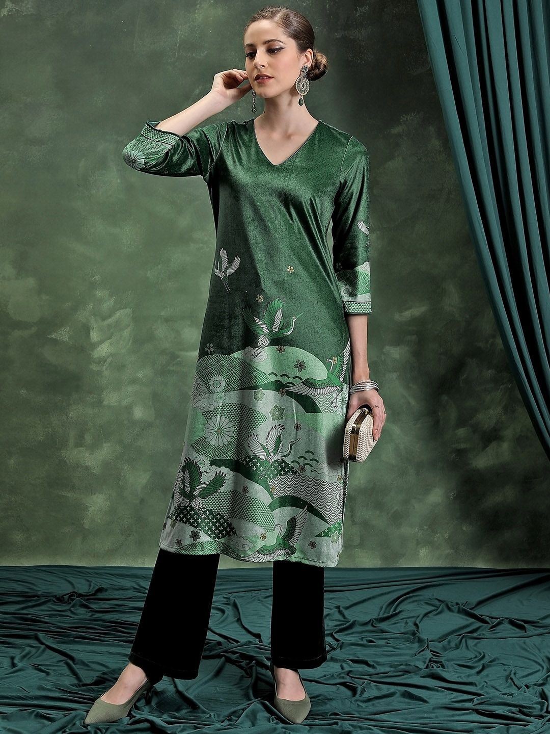 Vishudh Green Abstract Woven Design V-Neck Straight Kurta-picture-15