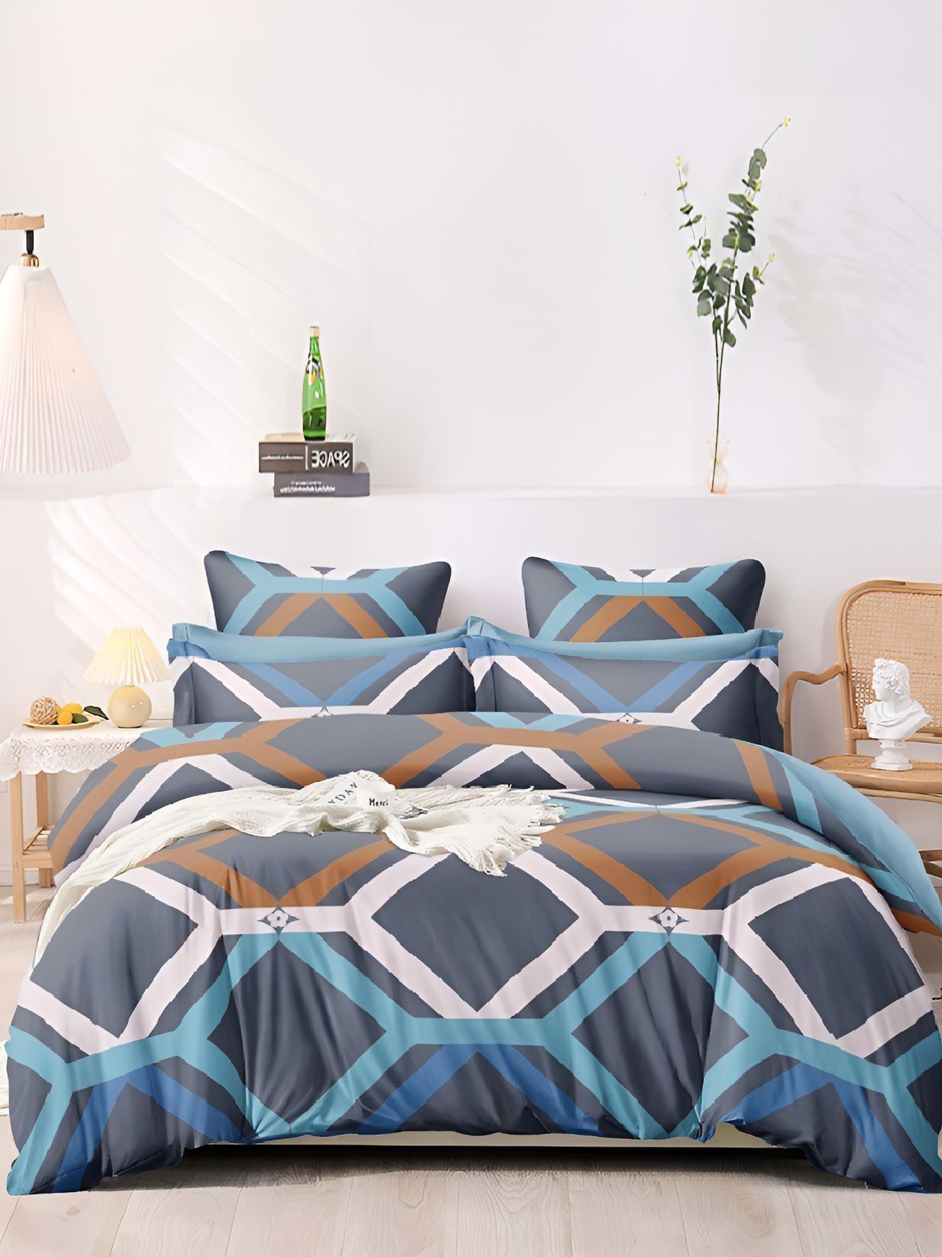 Laying Style Grey & Blue Geometric Print 160 TC Queen Bedsheet Set-picture-15