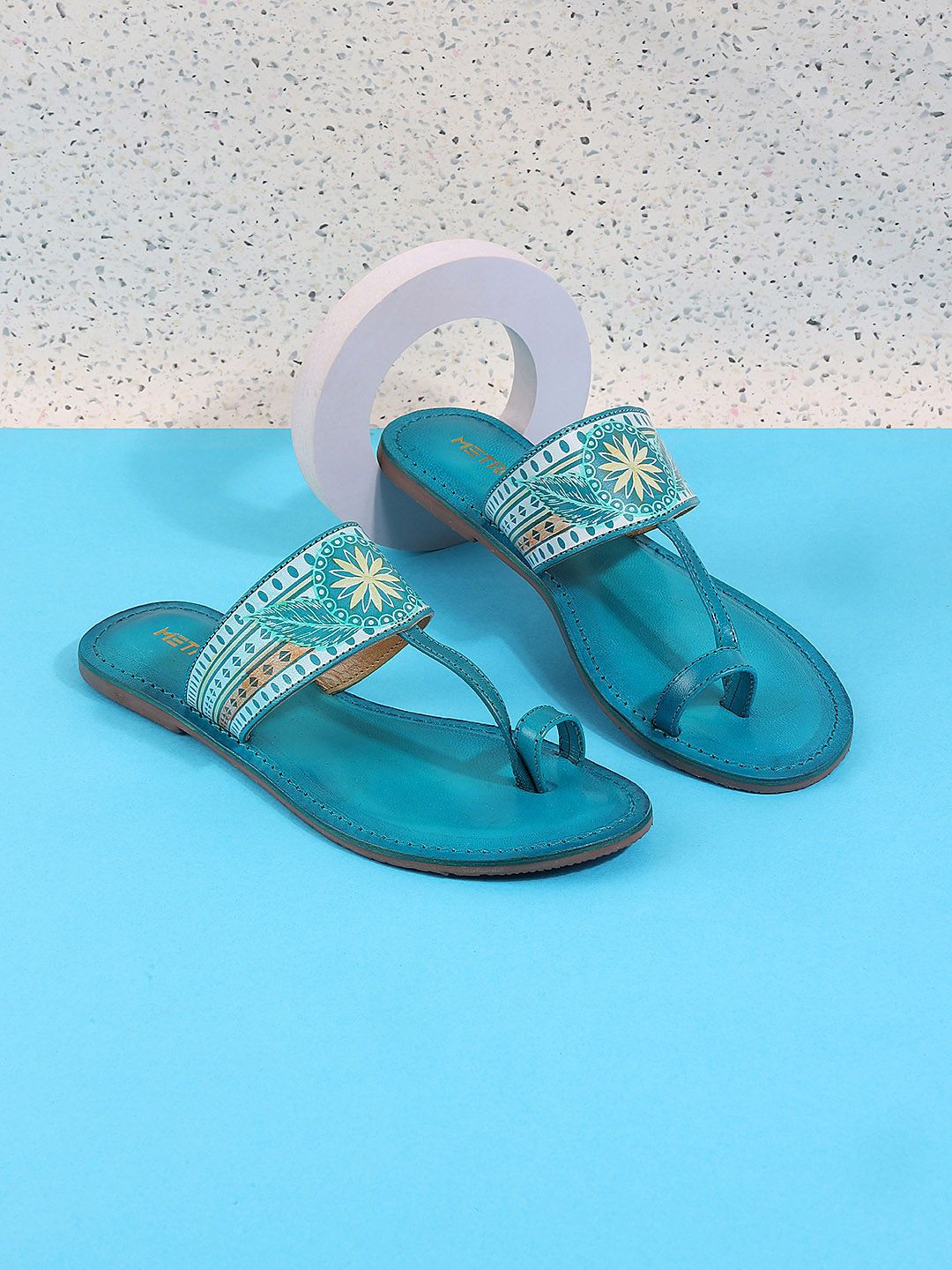 Metro Printed Leather One Toe Flats-picture-17