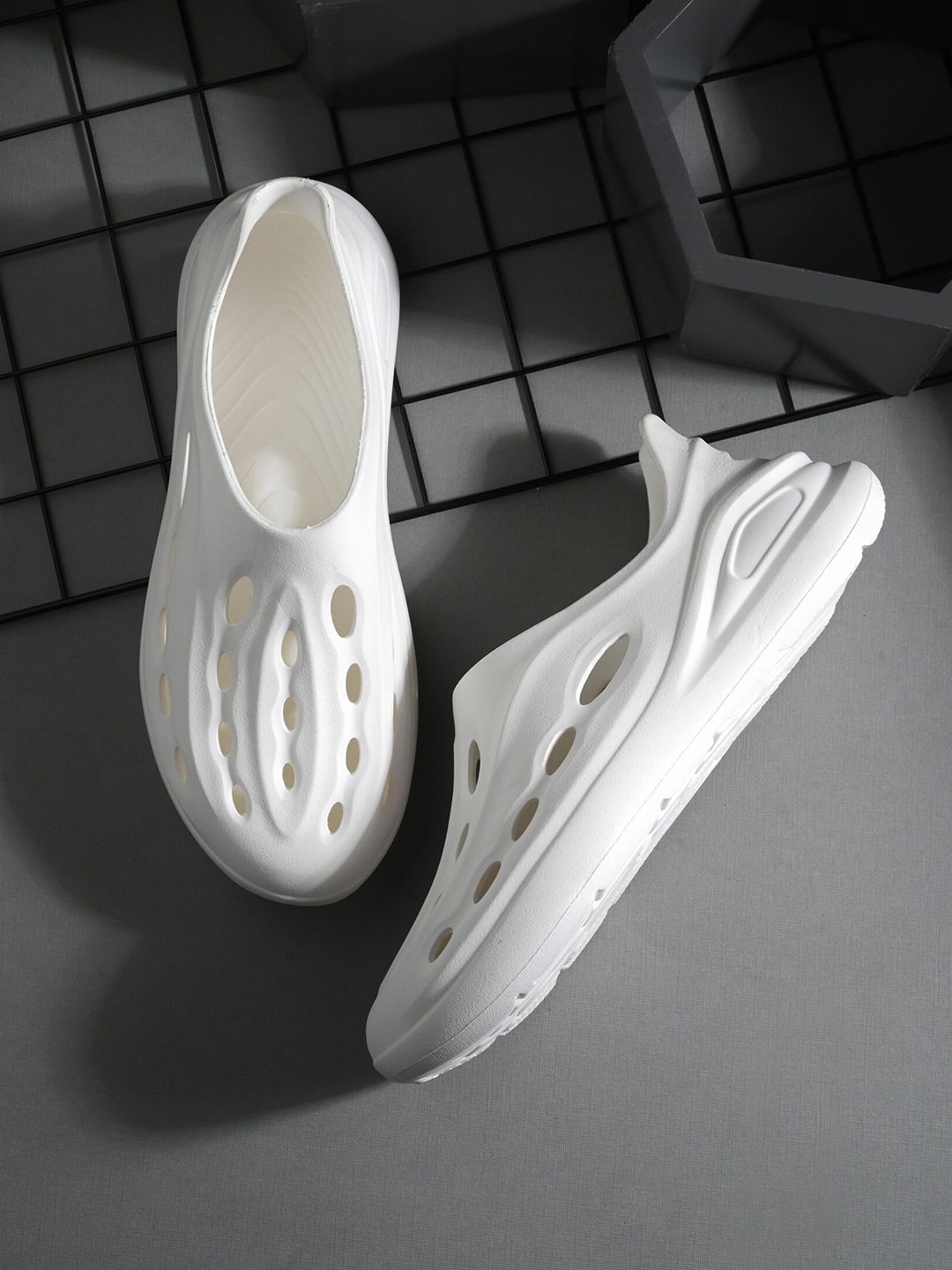 AfroJack Men Croslite Clogs-picture-18