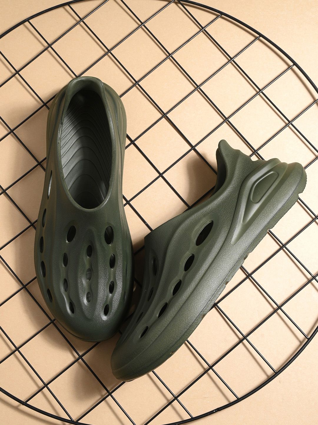 AfroJack Men Croslite Clogs-picture-19