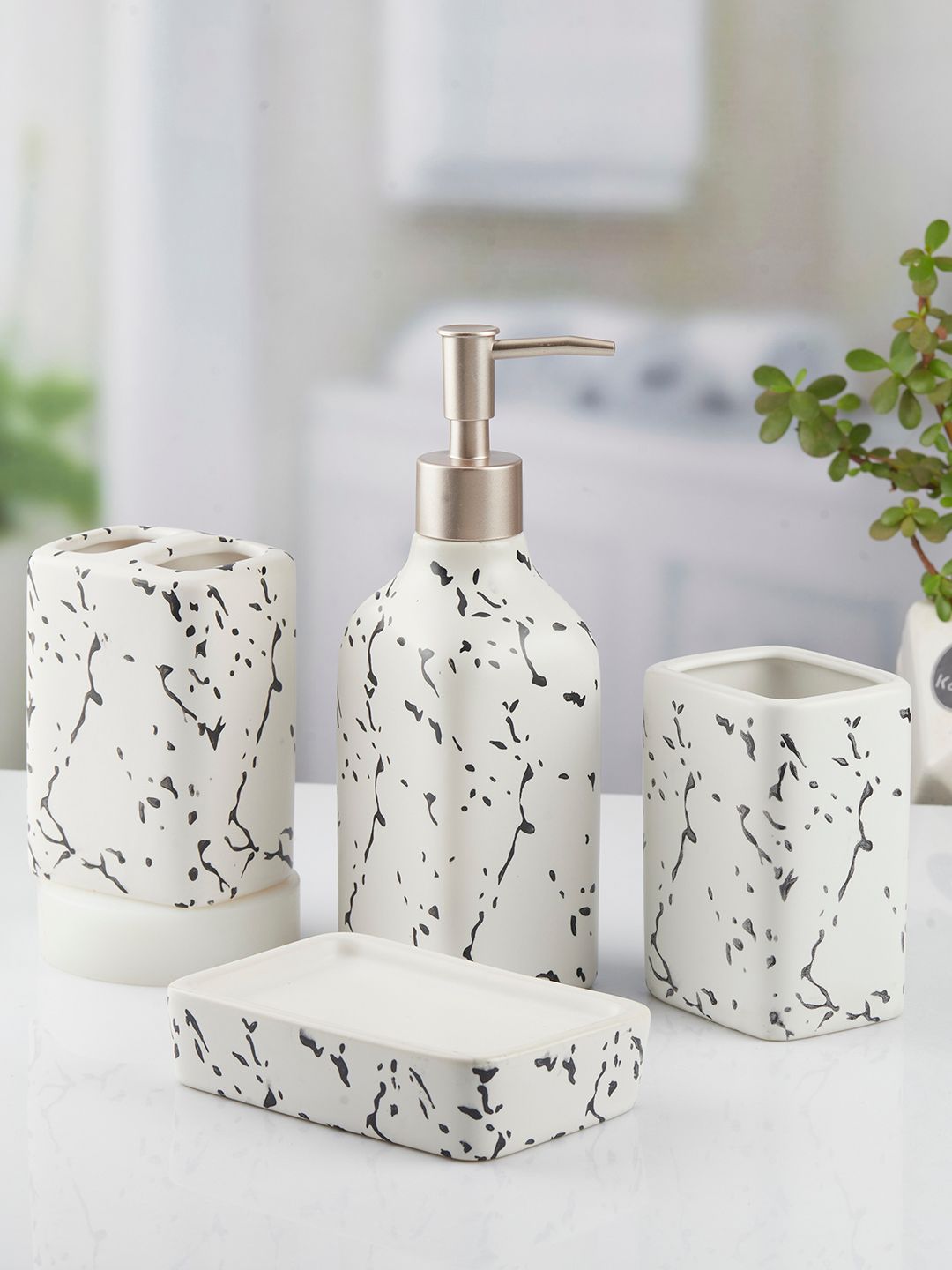 Kookee White & Black 4 Pieces Abstract Printed Ceramic Bath Accessories Set-picture-29