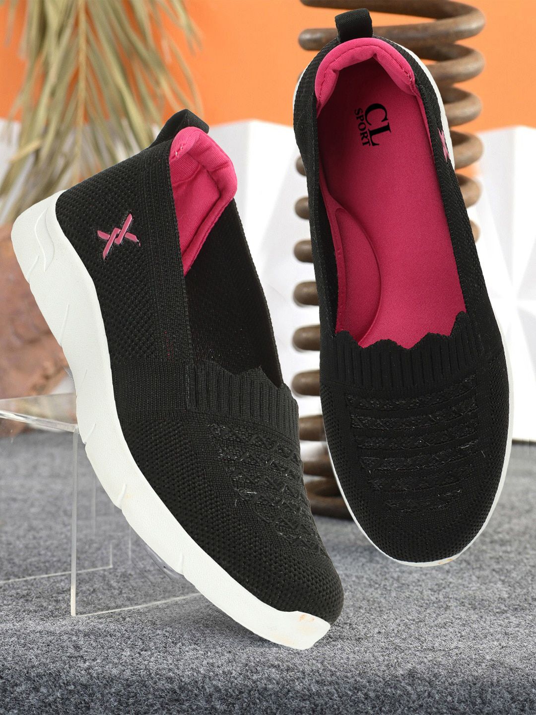 Carlton London Women Textured Round Toe Flyknit Mesh Slip-On Sneakers-picture-24