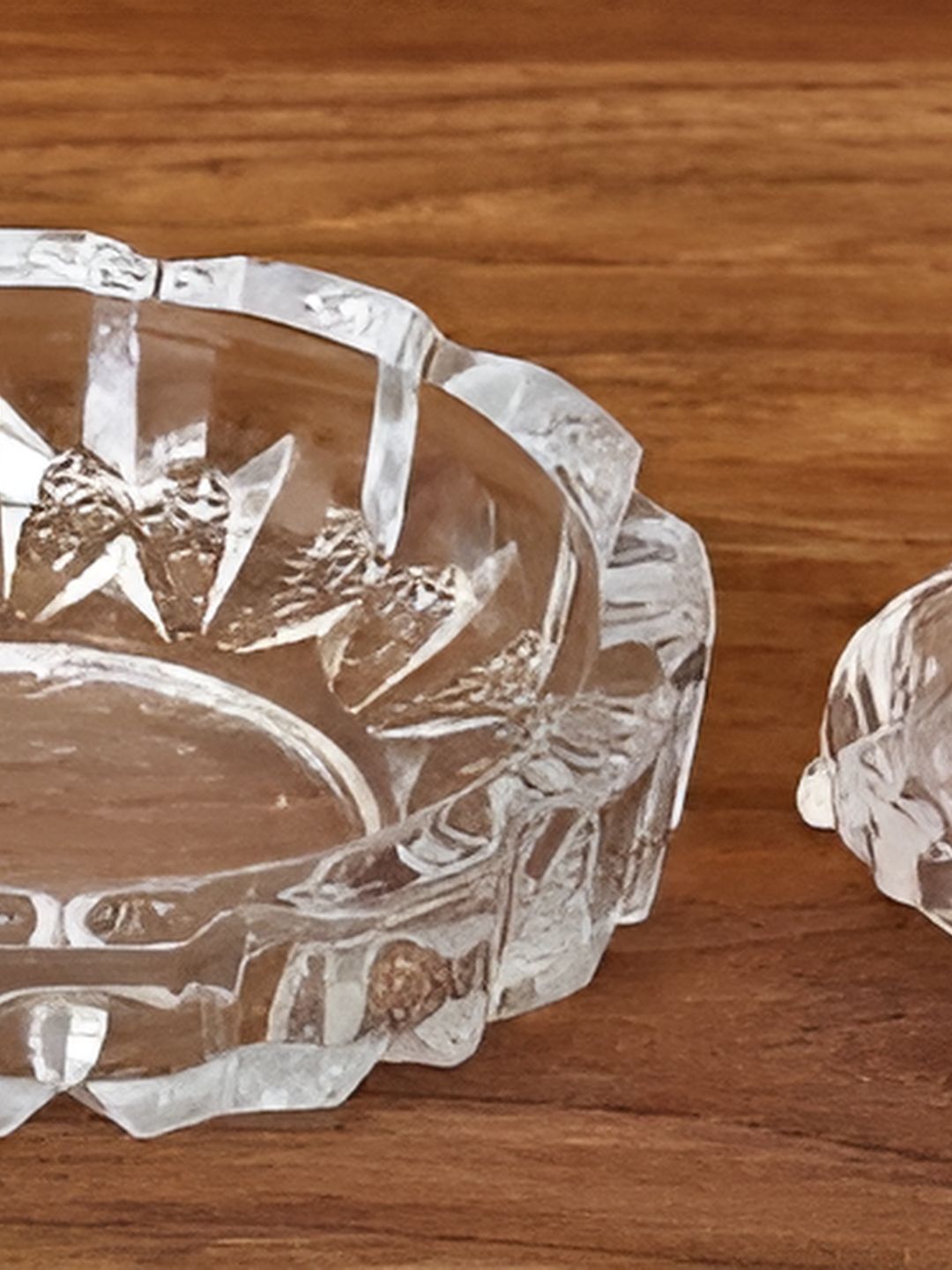 Navyaksh White Glass Kachua Plate Showpiece-image-42