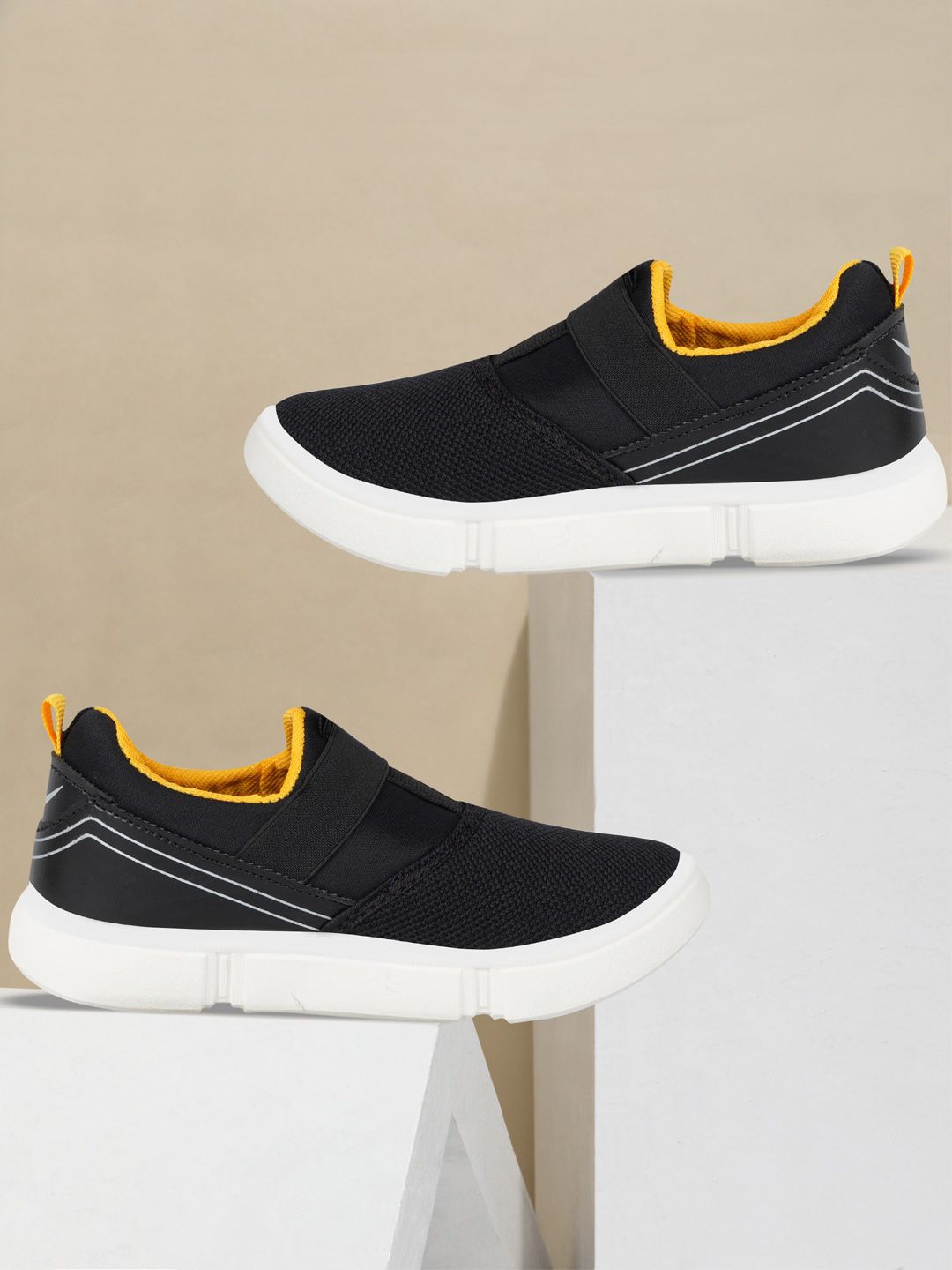 SPRENGE Boys Textured Lightweight Mesh Slip-On Sneakers-picture-47