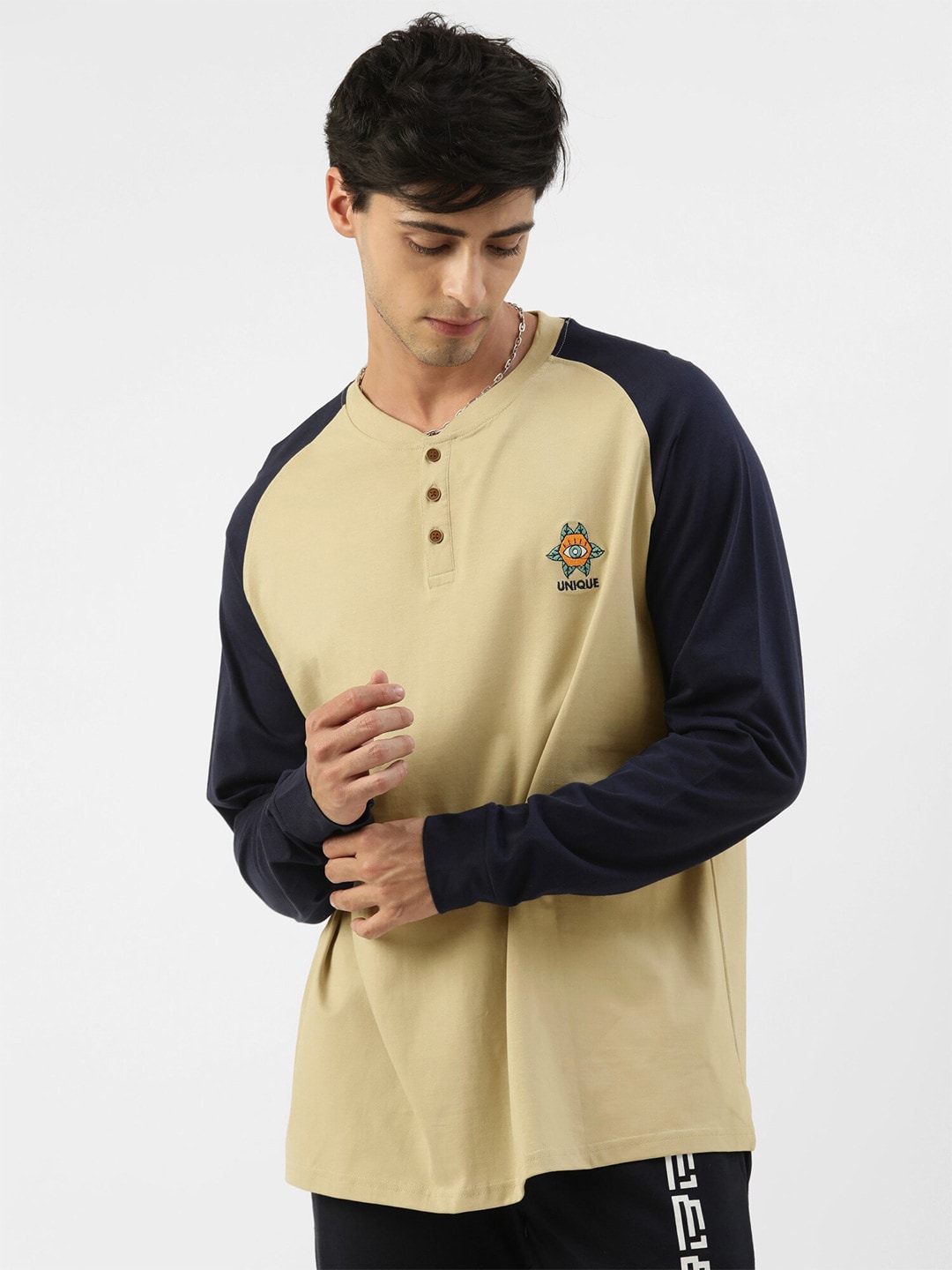 Maniac Colourblocked Henley Neck Raglan Sleeves Oversized Cotton T-shirt