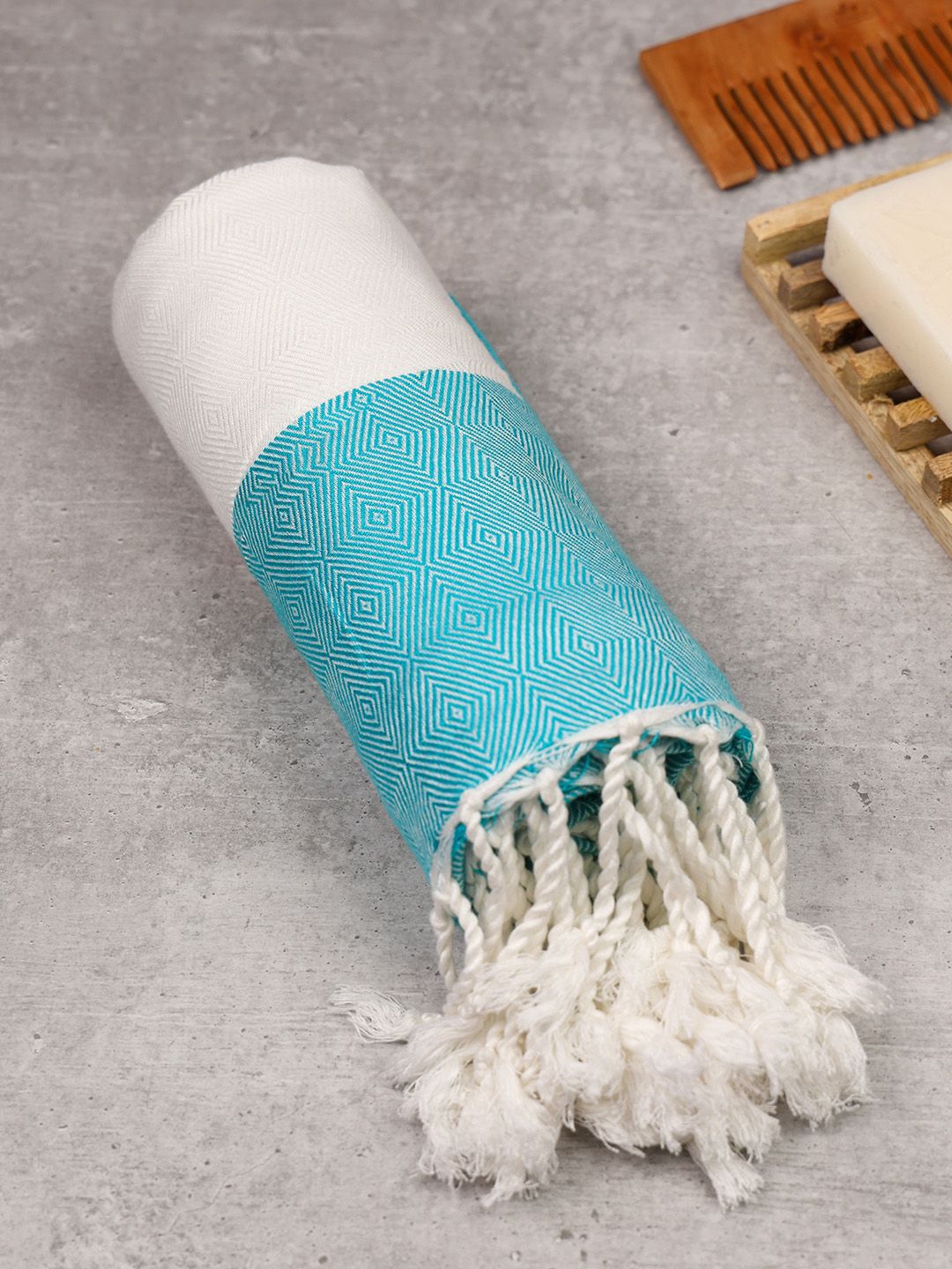 ZAHYA Aqua Green Pure Bamboo Highly Absorbent Bath Towel-image-24