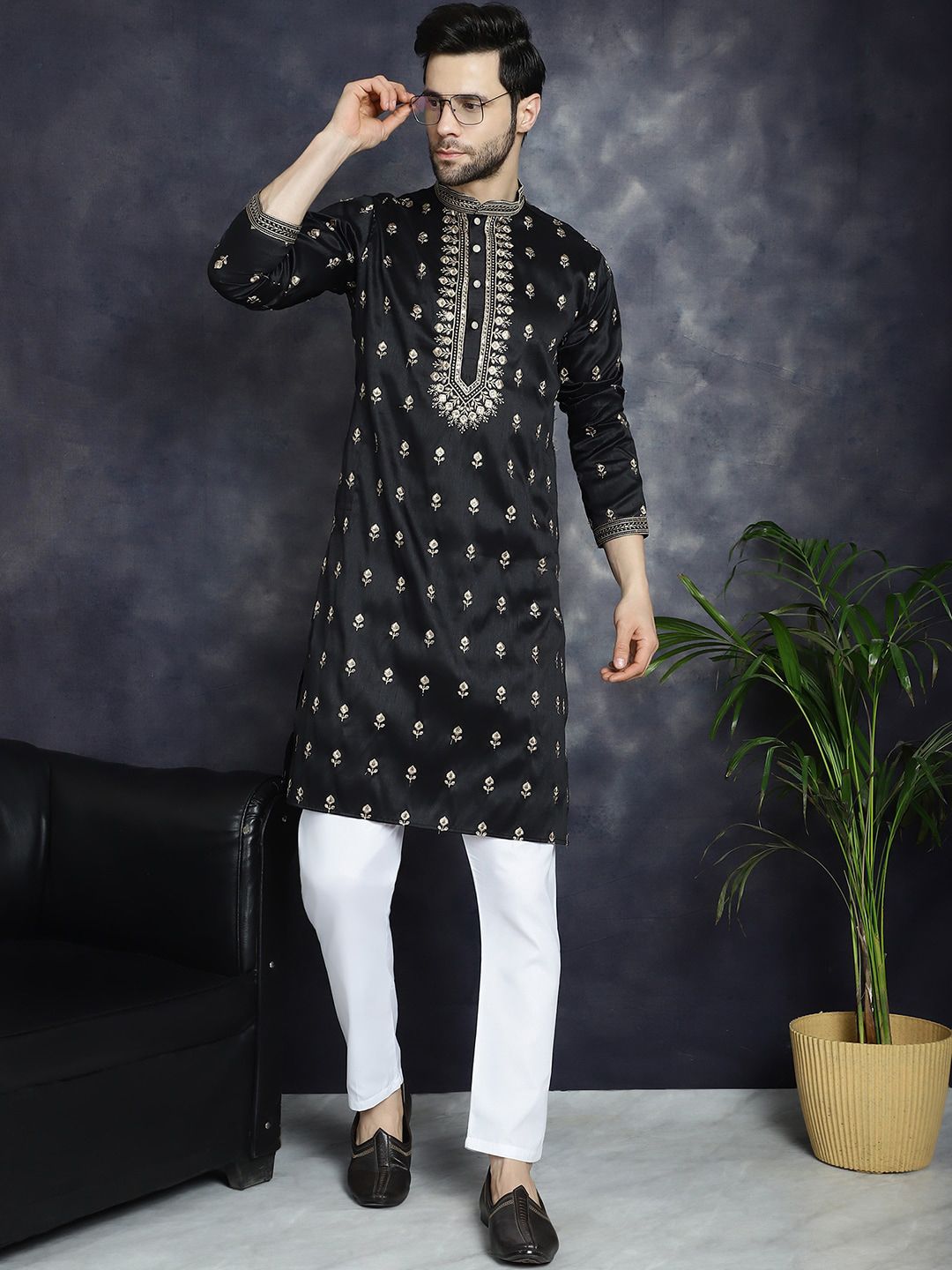 Jompers Tribal Embroidered Thread Work Kurta-picture-36