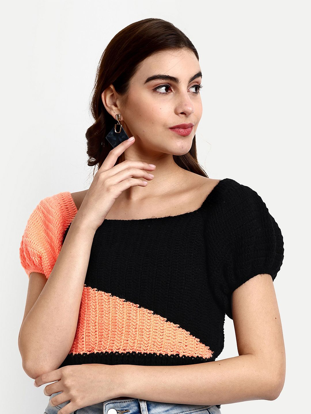 WINDROP SOLUTIONS Colourblocked Acrylic Crop Pullover Sweater-picture-21