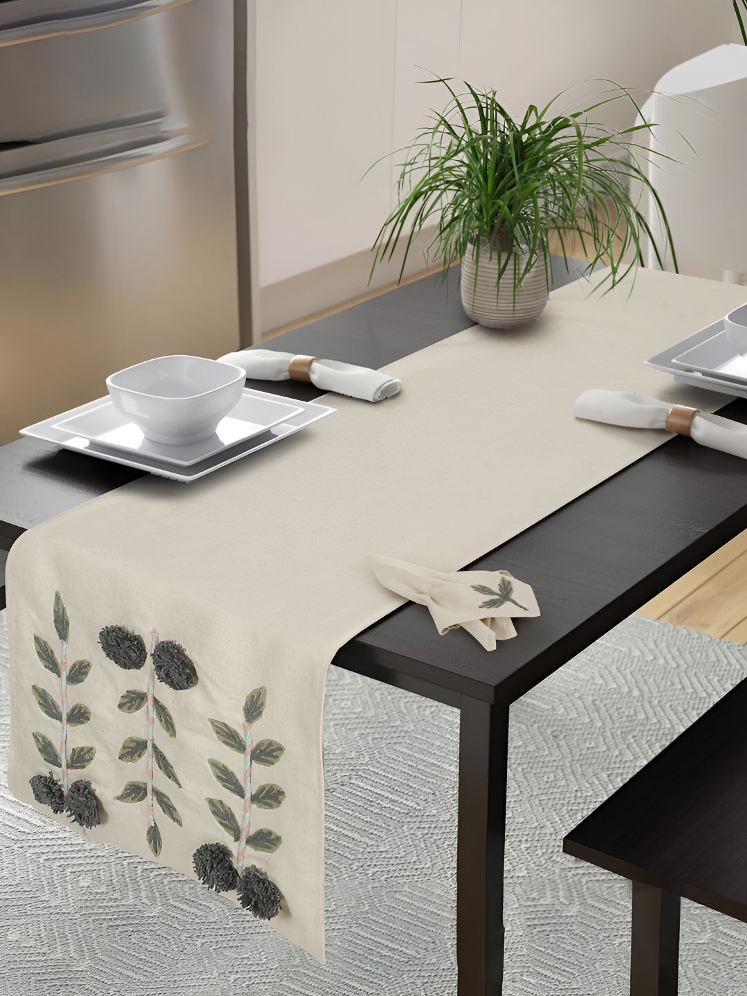eyda Off White & Green Floral Cotton Table Runner-picture-42