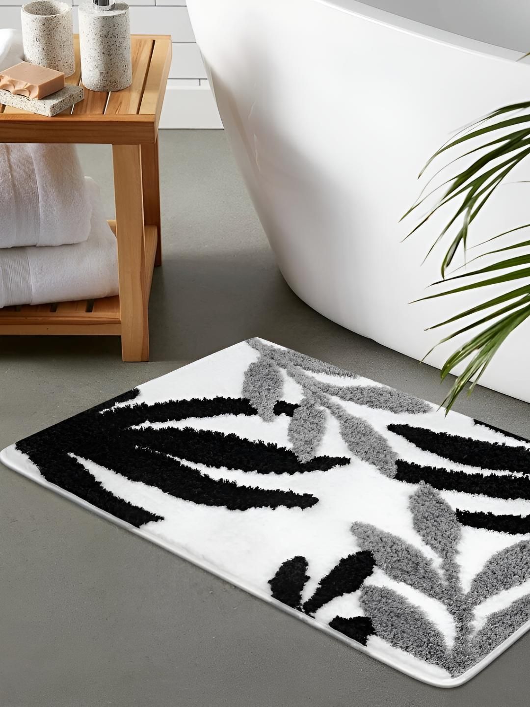 Bajo's White & Black Anti-Skid Doormat-picture-30