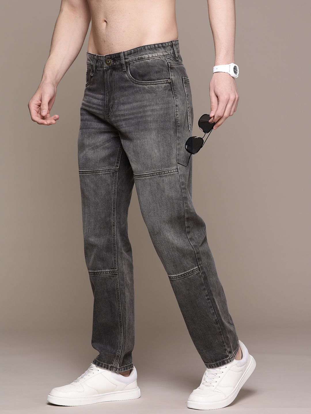 Roadster Men Relaxed Fit Pure Cotton Jeans