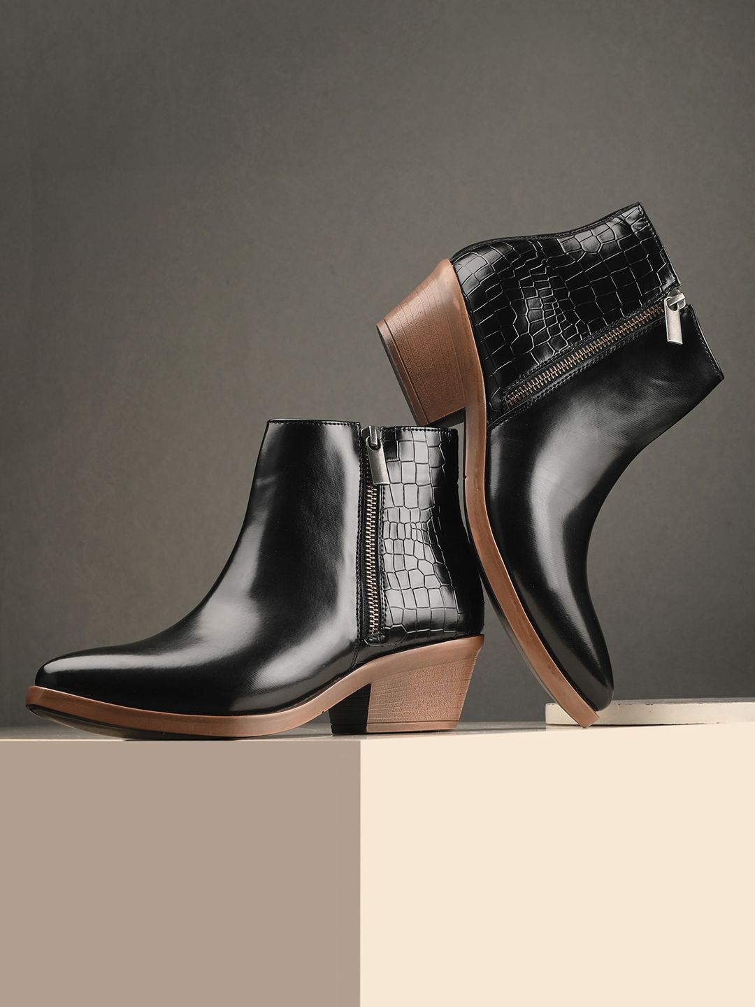 San Frissco Women Textured Block-Heeled Chelsea Boots-image-29