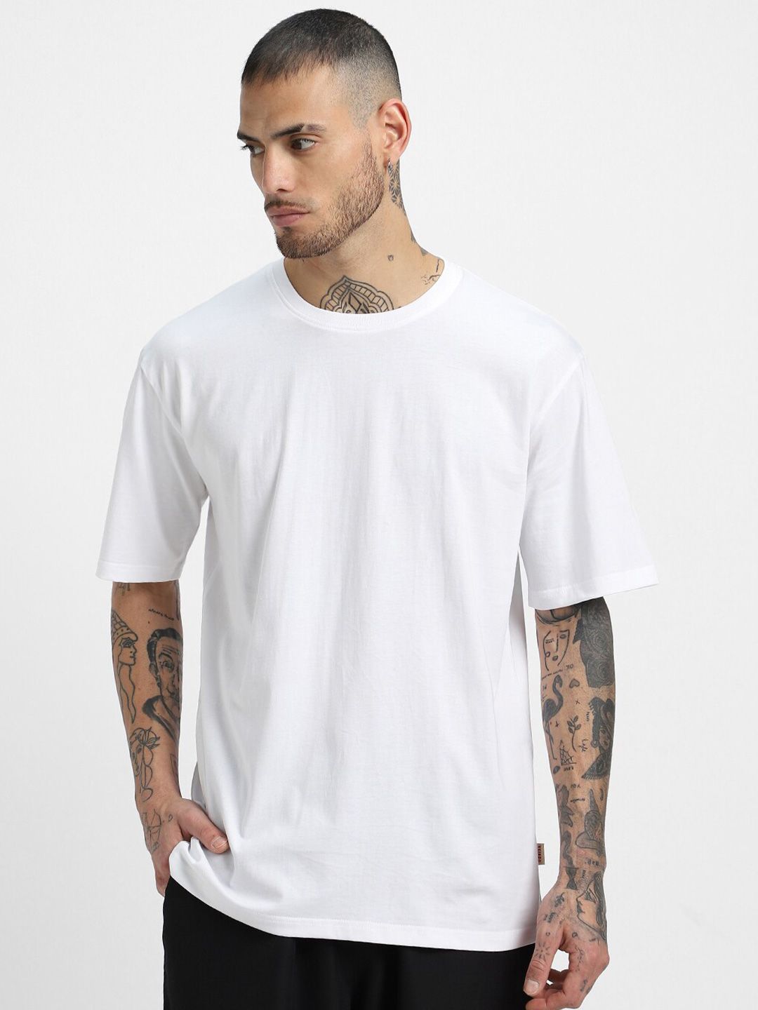 VEIRDO White Drop-Shoulder Sleeves Pure Cotton Oversized T-shirt-image-45