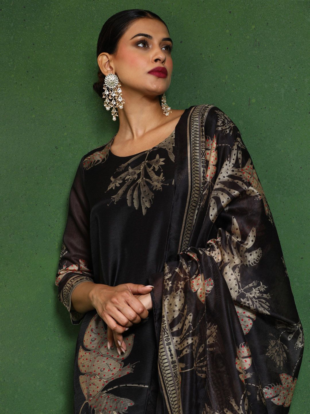 Varanga Floral Embroidered Thread Work Chanderi Silk Kurta with Trousers & Dupatta