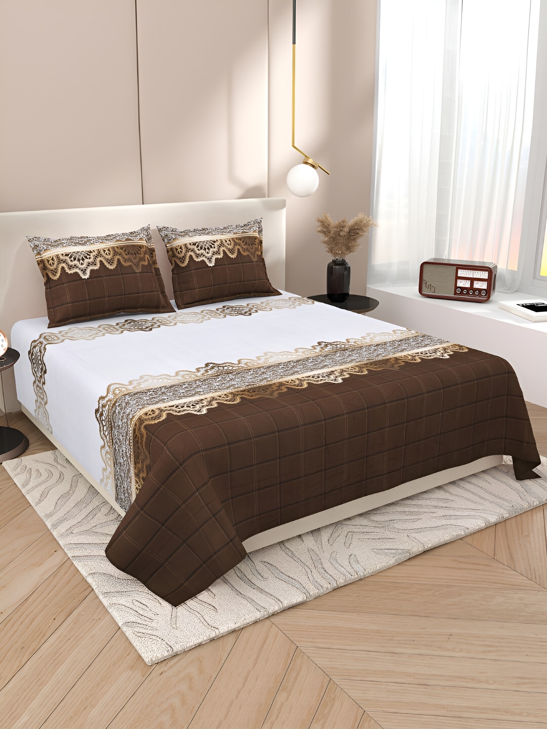 DREAM WEAVERZ White & Brown Ethnic Motifs Cotton 220 TC King Bedsheet with 2 Pillow Covers