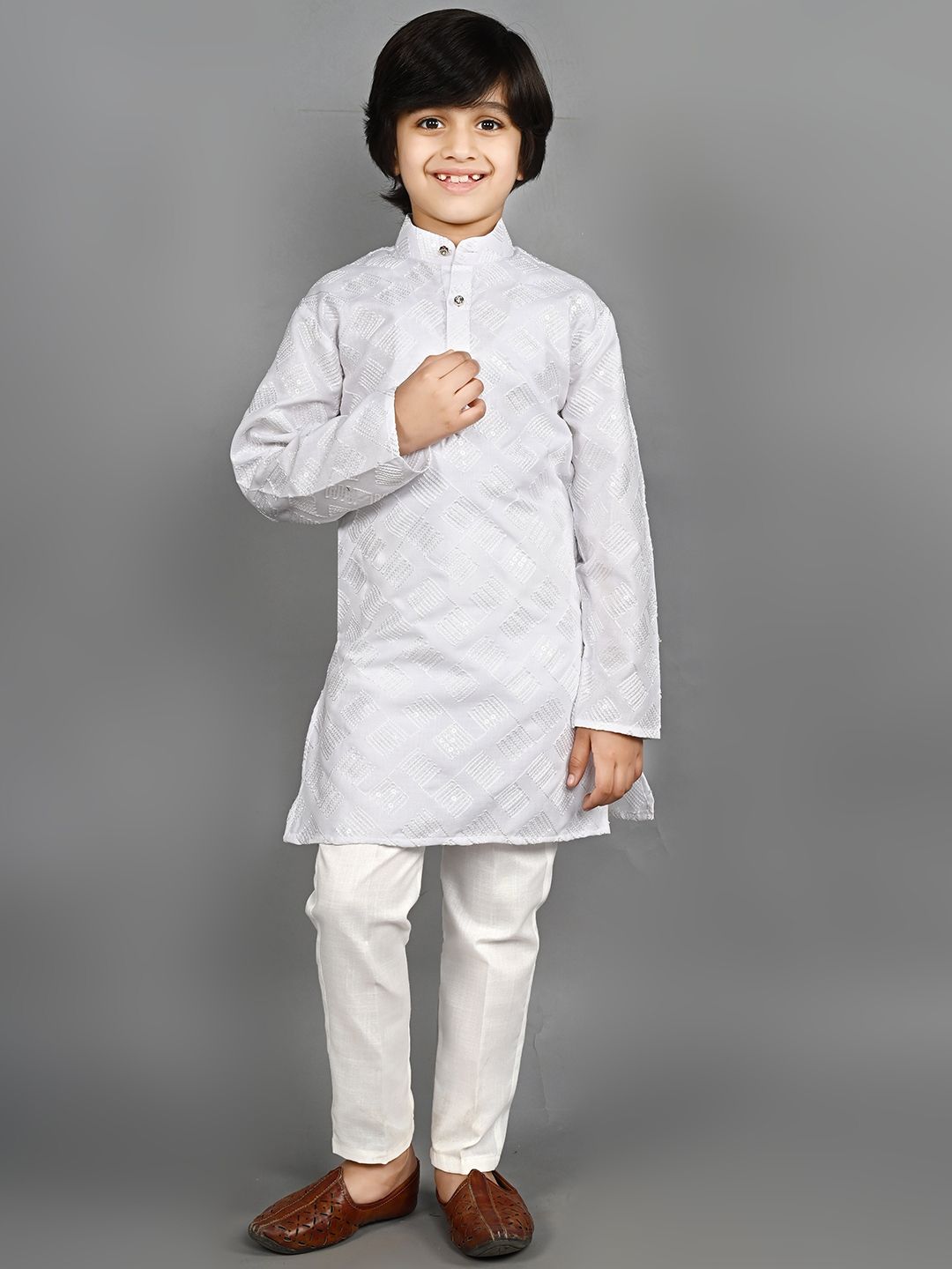 ahhaaaa Boys Geometric Embroidered Mandarin Collar Straight Kurta with Pyjama-picture-10