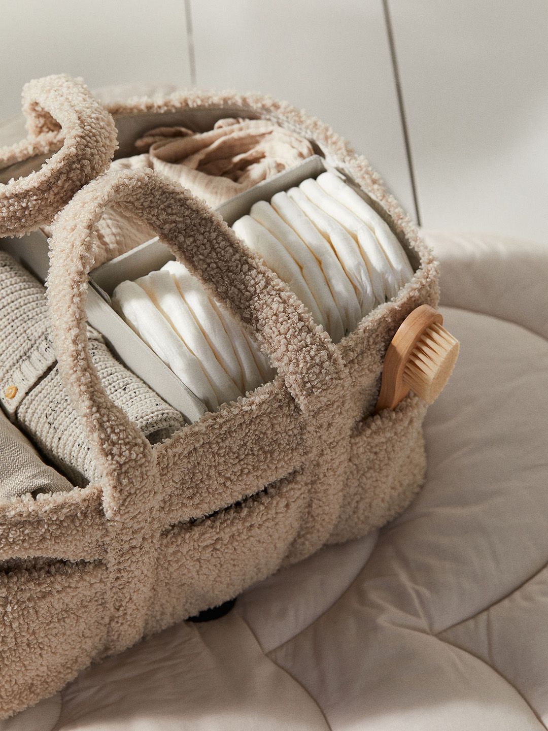 H&M Beige Teddy Changing Bag-picture-37