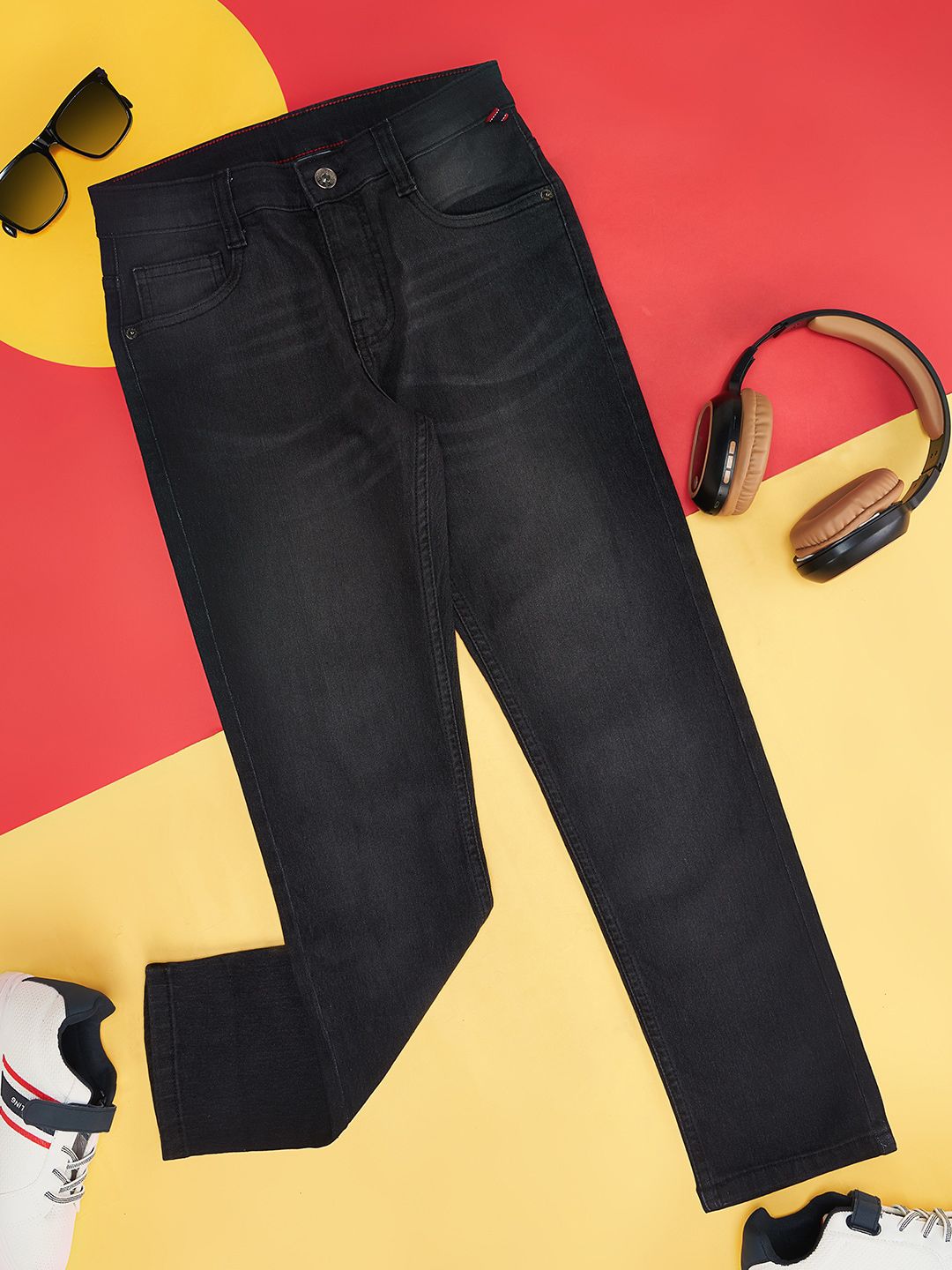 Pantaloons Junior Boys Slim Fit Clean Look Light Fade Jeans-picture-34