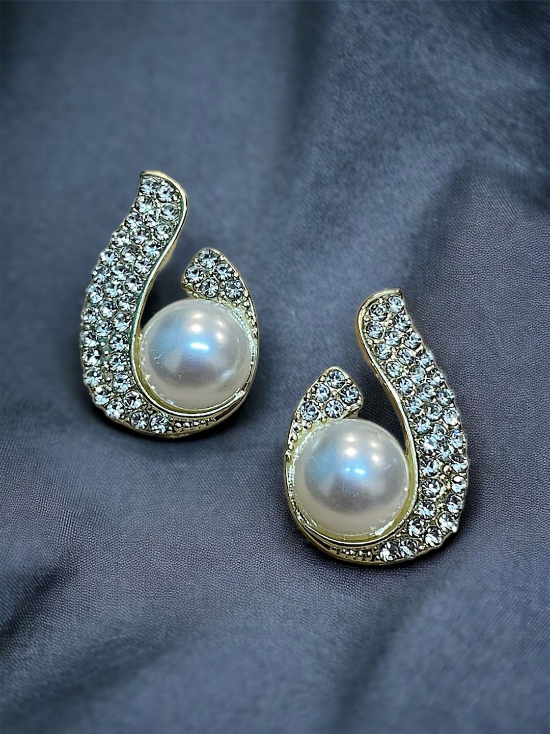 ISHKAARA Gold-Plated Teardrop Shaped Studs Earrings-picture-37