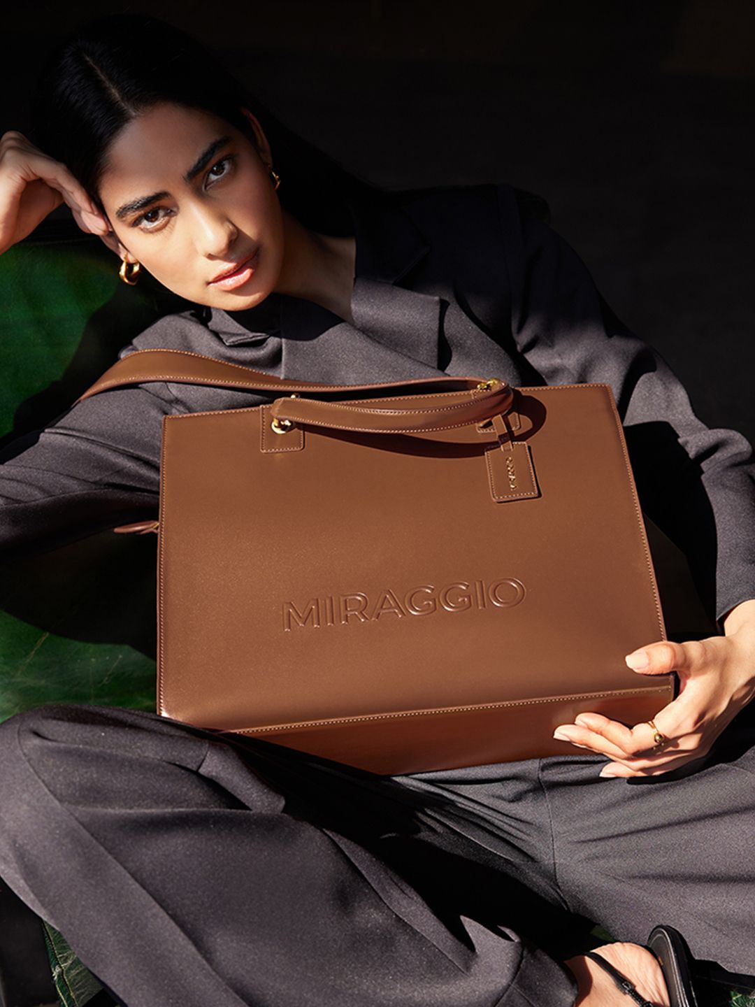 MIRAGGIO Ace Brown Structured Tote Bag with Detachable Shoulder Strap-picture-23