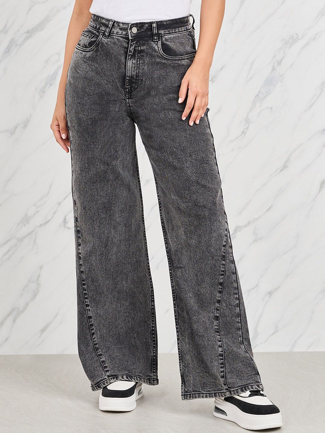 Styli Women Wide Leg Heavy Fade Stretchable Jeans-picture-19