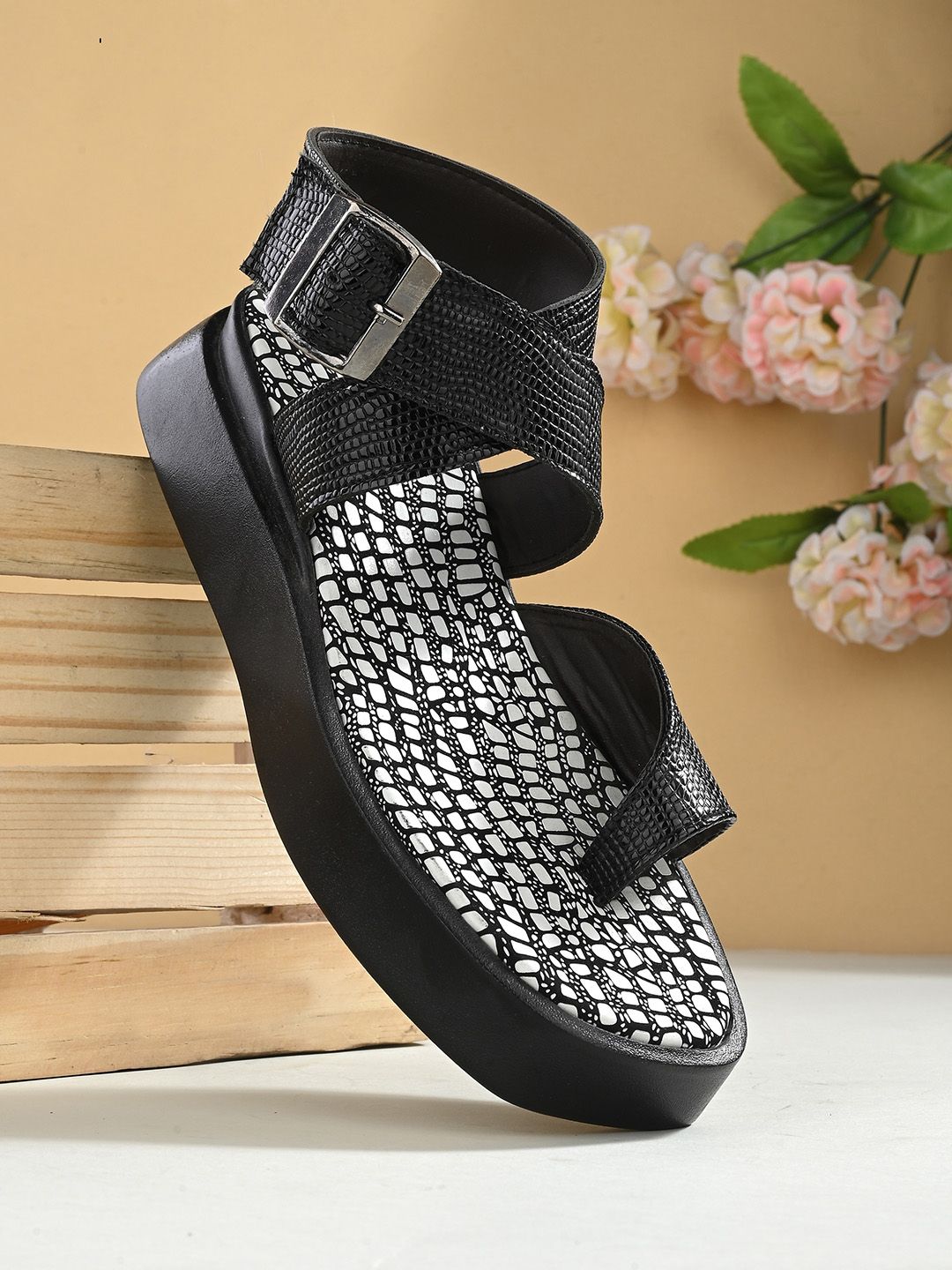 El Paso Textured One Toe Flatform Heels-picture-58