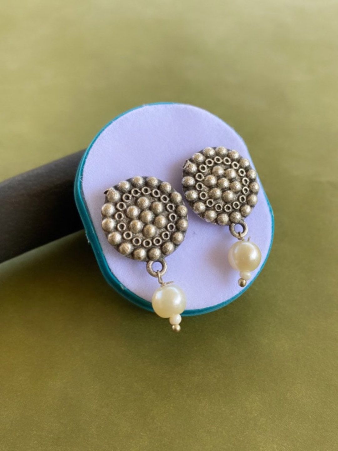 ATIBELLE Contemporary Studs Earrings