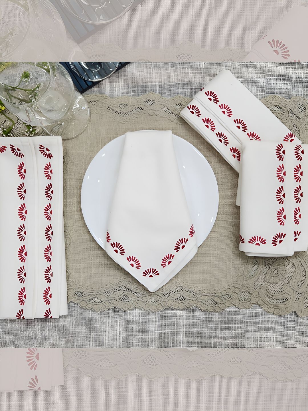 DESIGN GAATHA 4 Pieces Off White & Maroon Floral Printed Cotton Table Napkins-picture-30