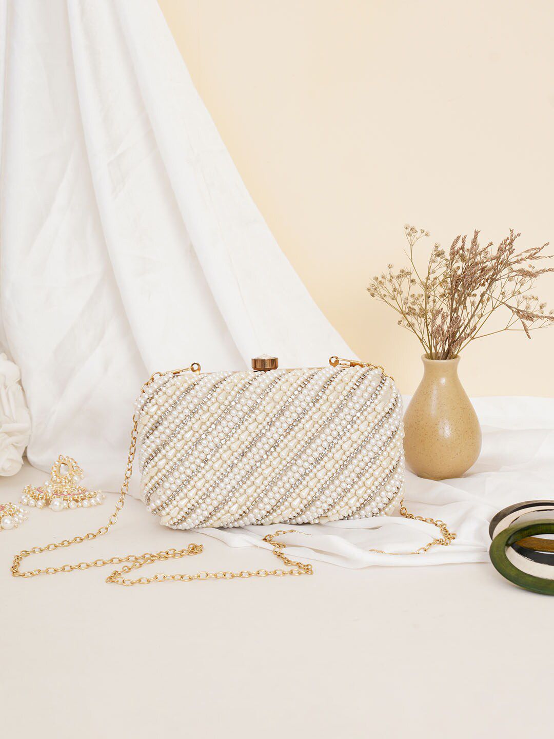 FABBHUE Embroidered Box Clutch-picture-32