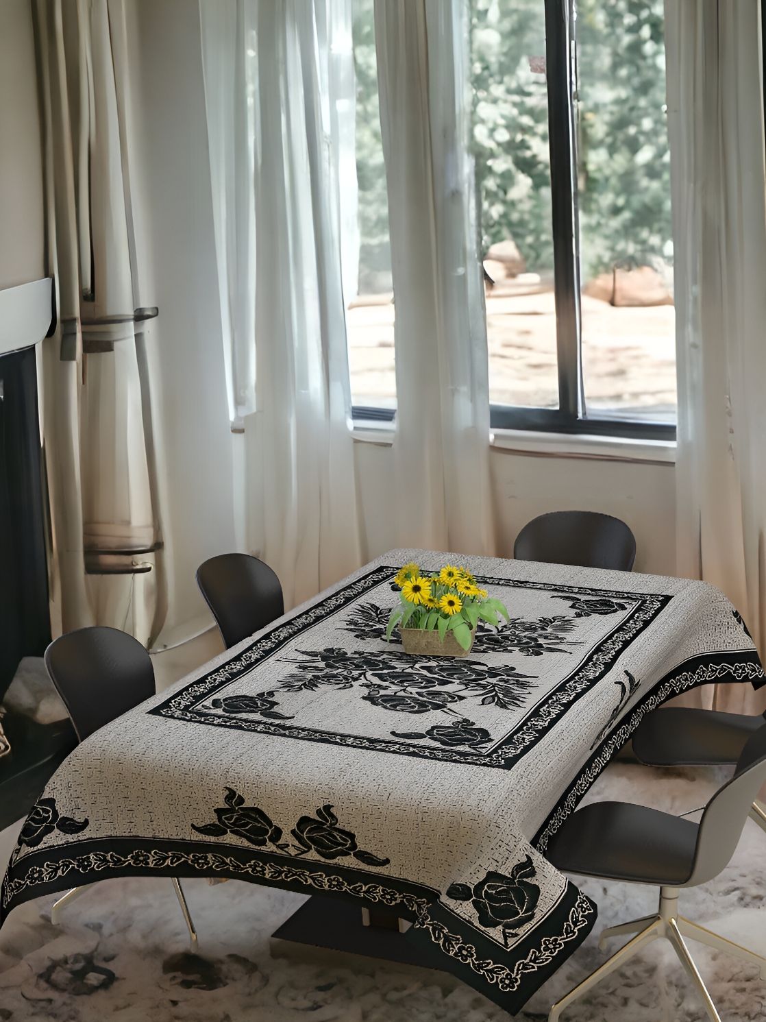 BIGGER FISH Black Cotton 6-Seater Table Cover-picture-15