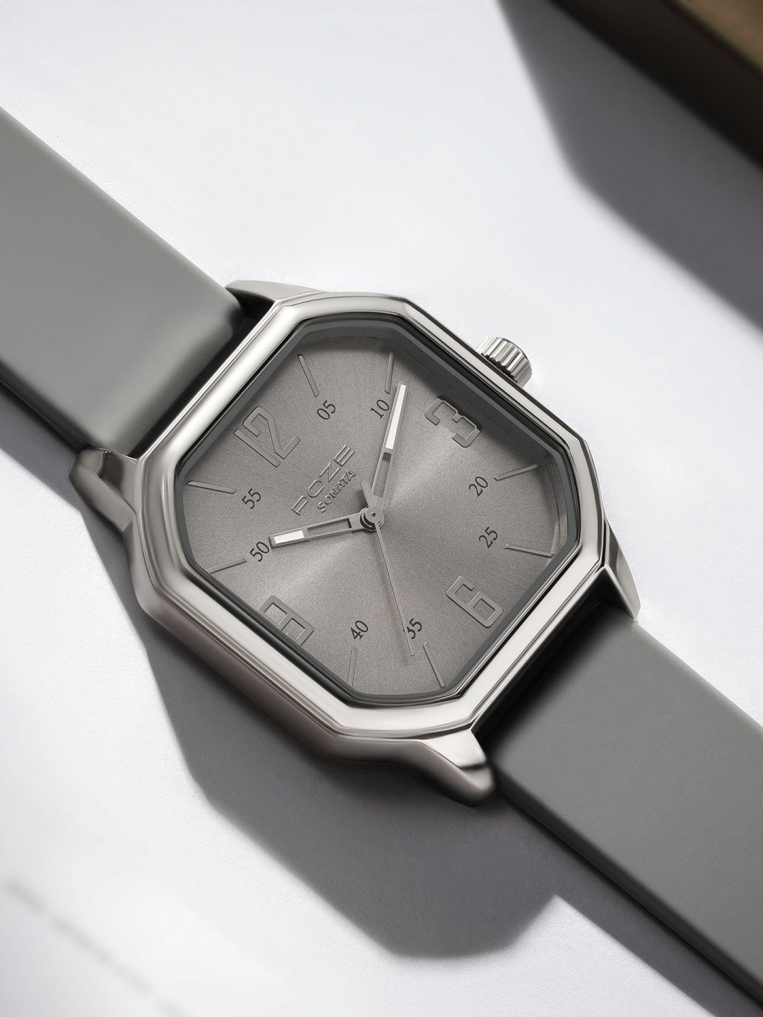 Sonata Poze Men Embellished Dial & Straps Analogue Watch SP70030QP01W-picture-41