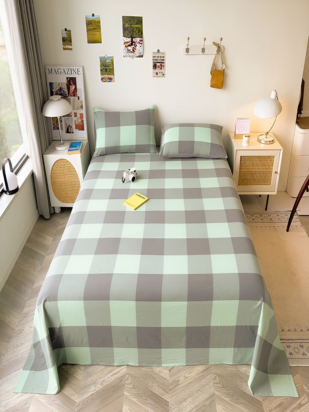 JC HOME Green & Grey Geometric 220 TC Cotton King Bedsheet With 2 Pillow Covers-picture-20