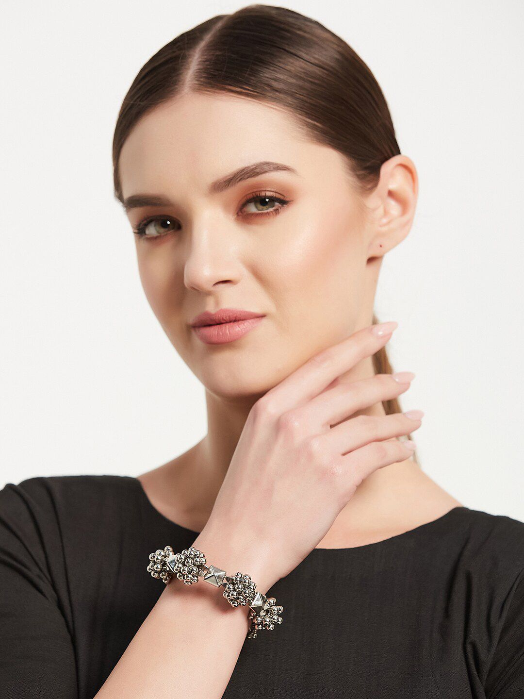 ATIBELLE Set Of 2 German Silver-Plated Stone-Studded Floral Shaped Bracelet & Necklace