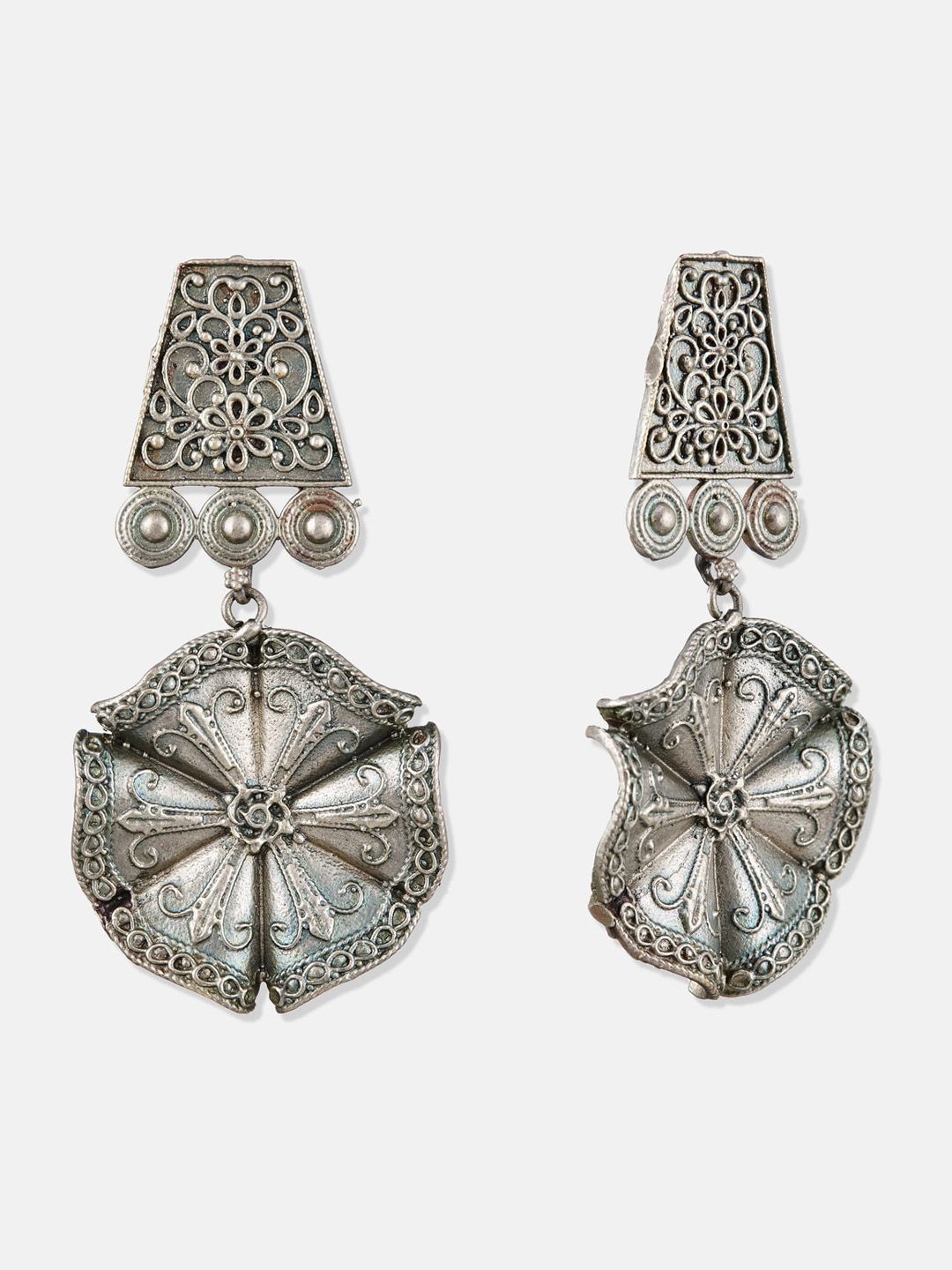ATIBELLE German Silver-Plated Stone-Studded Floral Shaped Necklace & Earrings