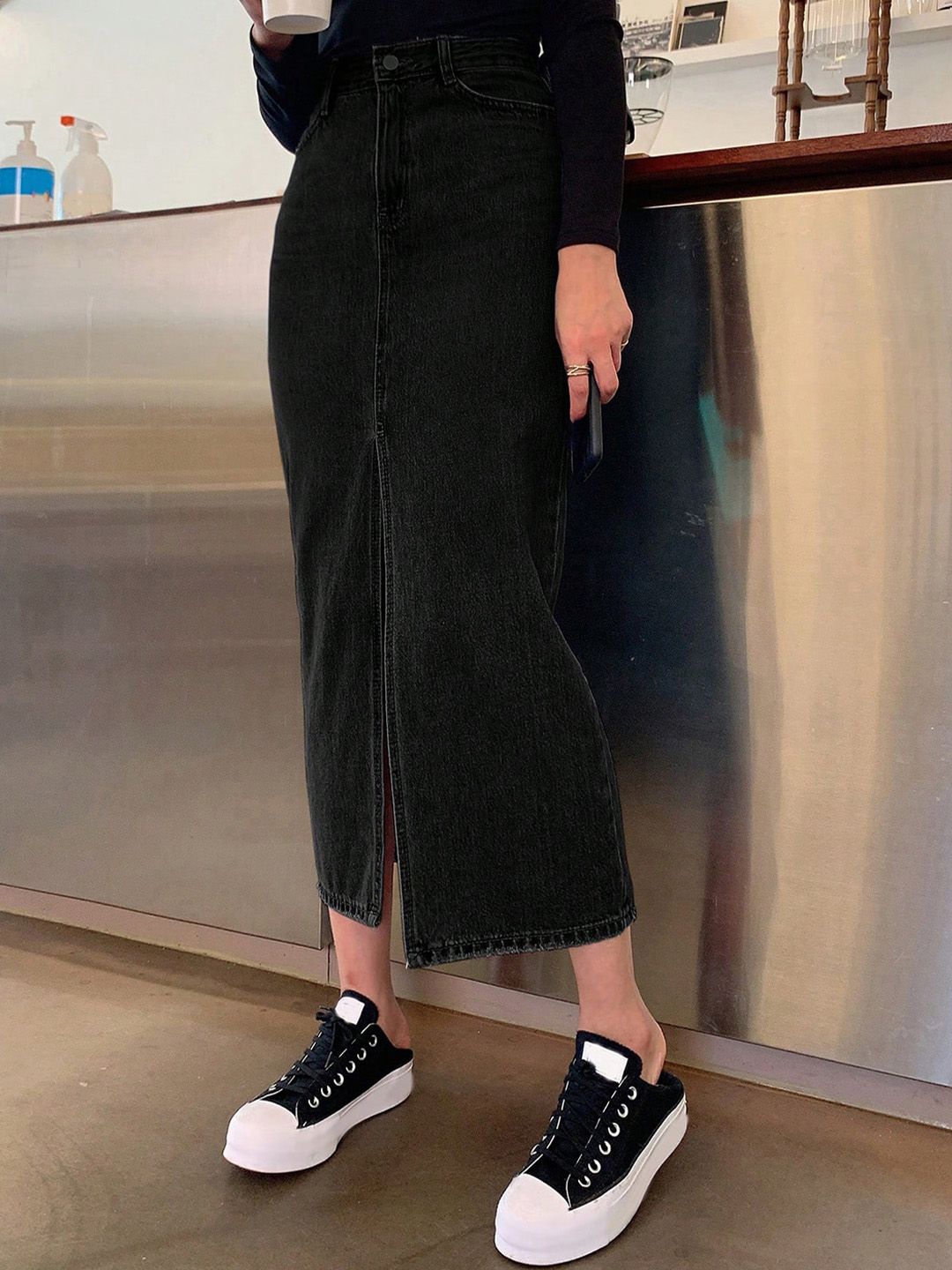 Kotty Denim Pencil Midi Skirt