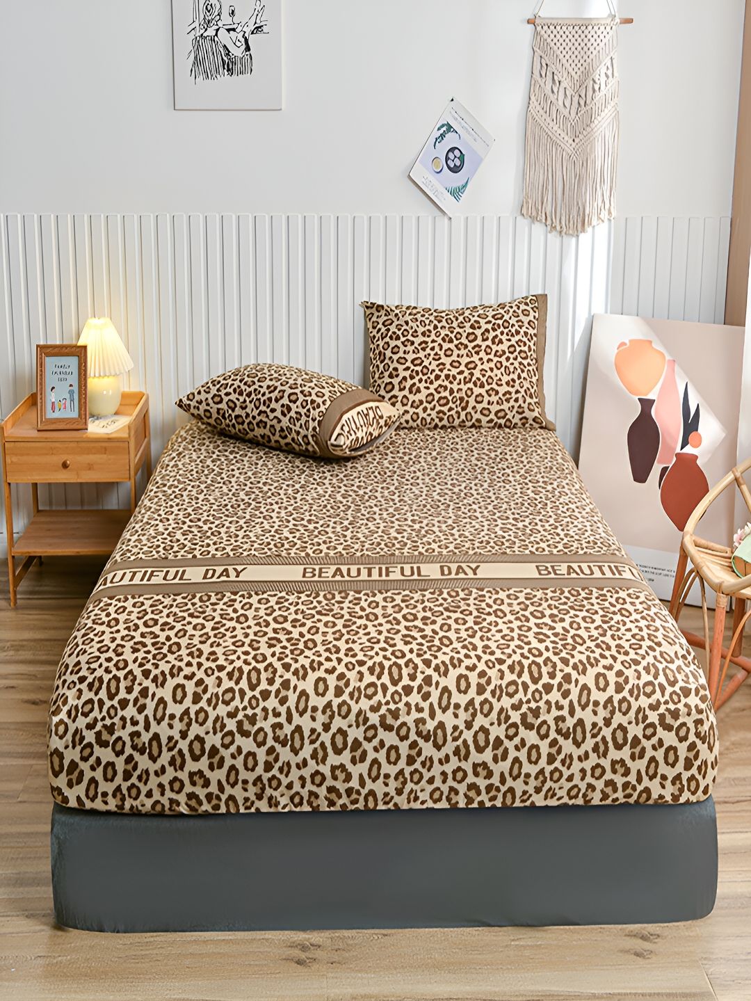 JC HOME Beige & Brown Abstract Fitted 140 TC King Bedsheet With 2 Pillow Covers-picture-11