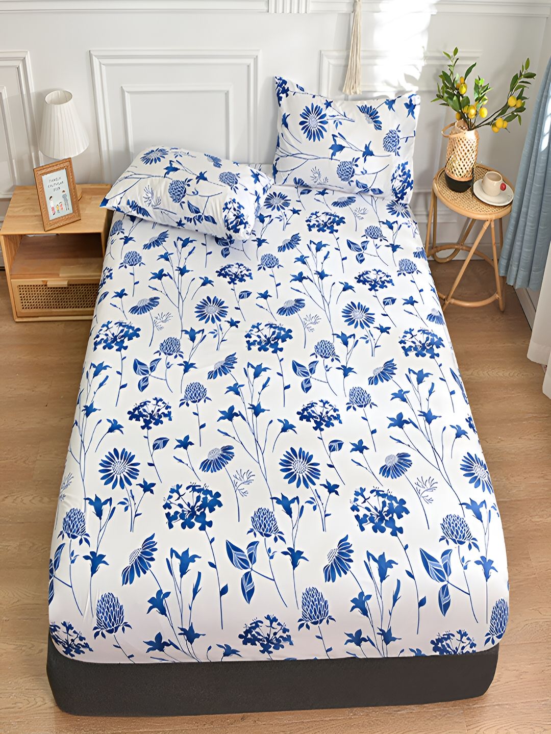 JC HOME White & Blue Floral 140 TC King Fitted Bedsheet with 2 Pillow Covers-picture-40