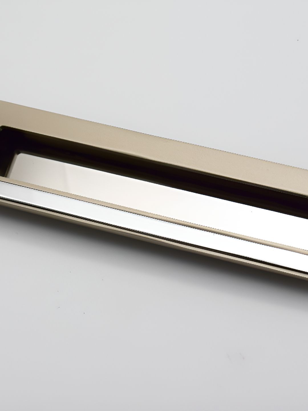 Rab Silver Toned Zinc Glossy Finish Door Handle-picture-25