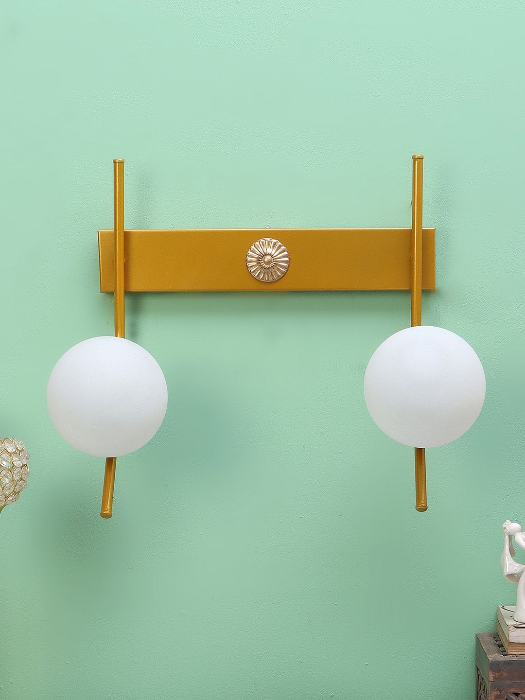 decorativeray Gold-Toned & White Abstract Shaped Metal Wall Lamp-image-45