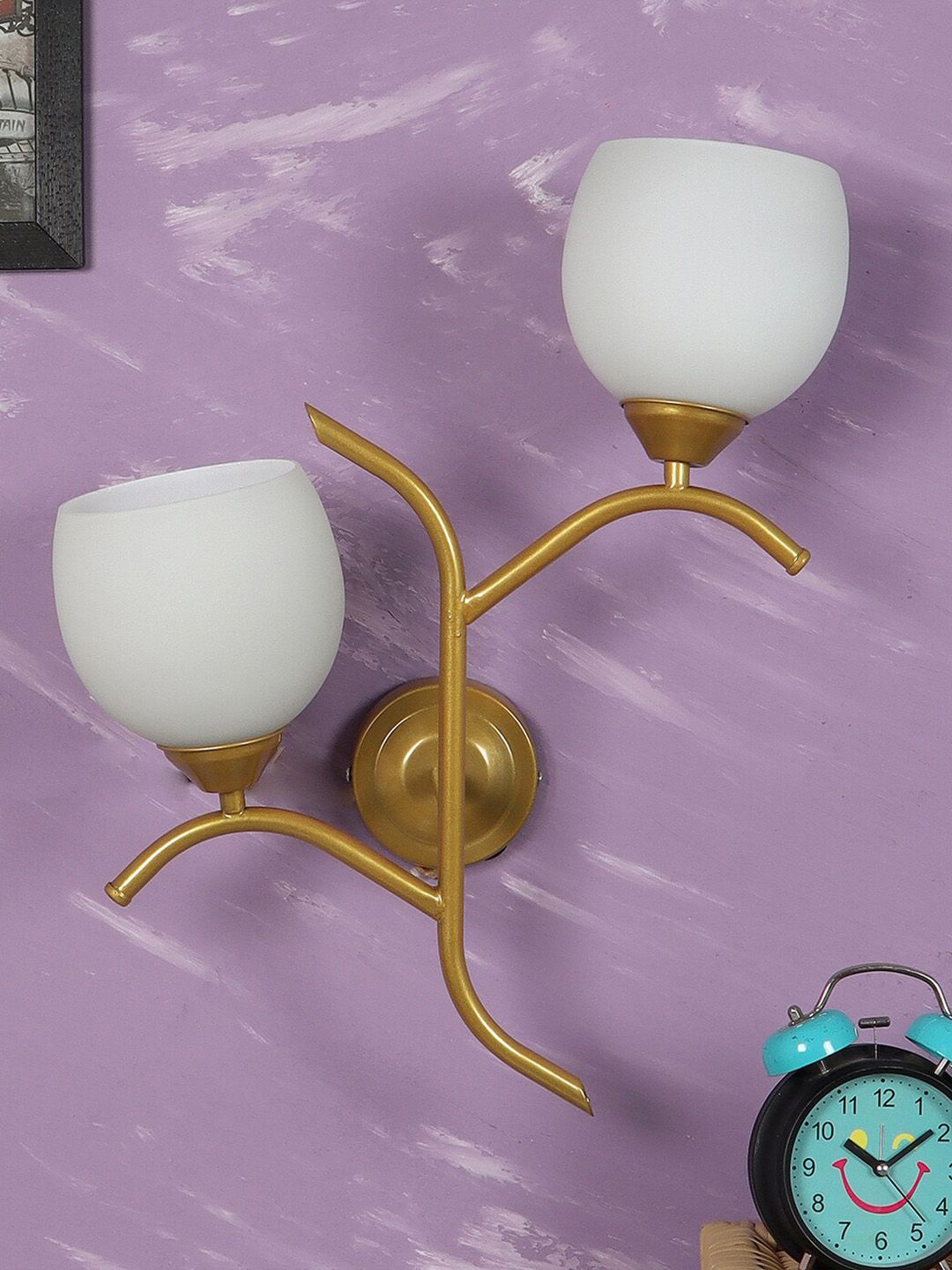 decorativeray Gold-Toned & White Abstract Shaped Metal Wall Lamp-picture-18
