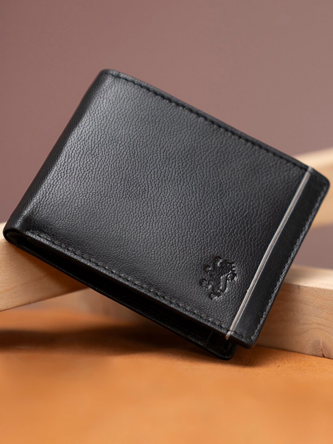 Red Tape Men RFID Leather Two Fold Wallet-picture-39