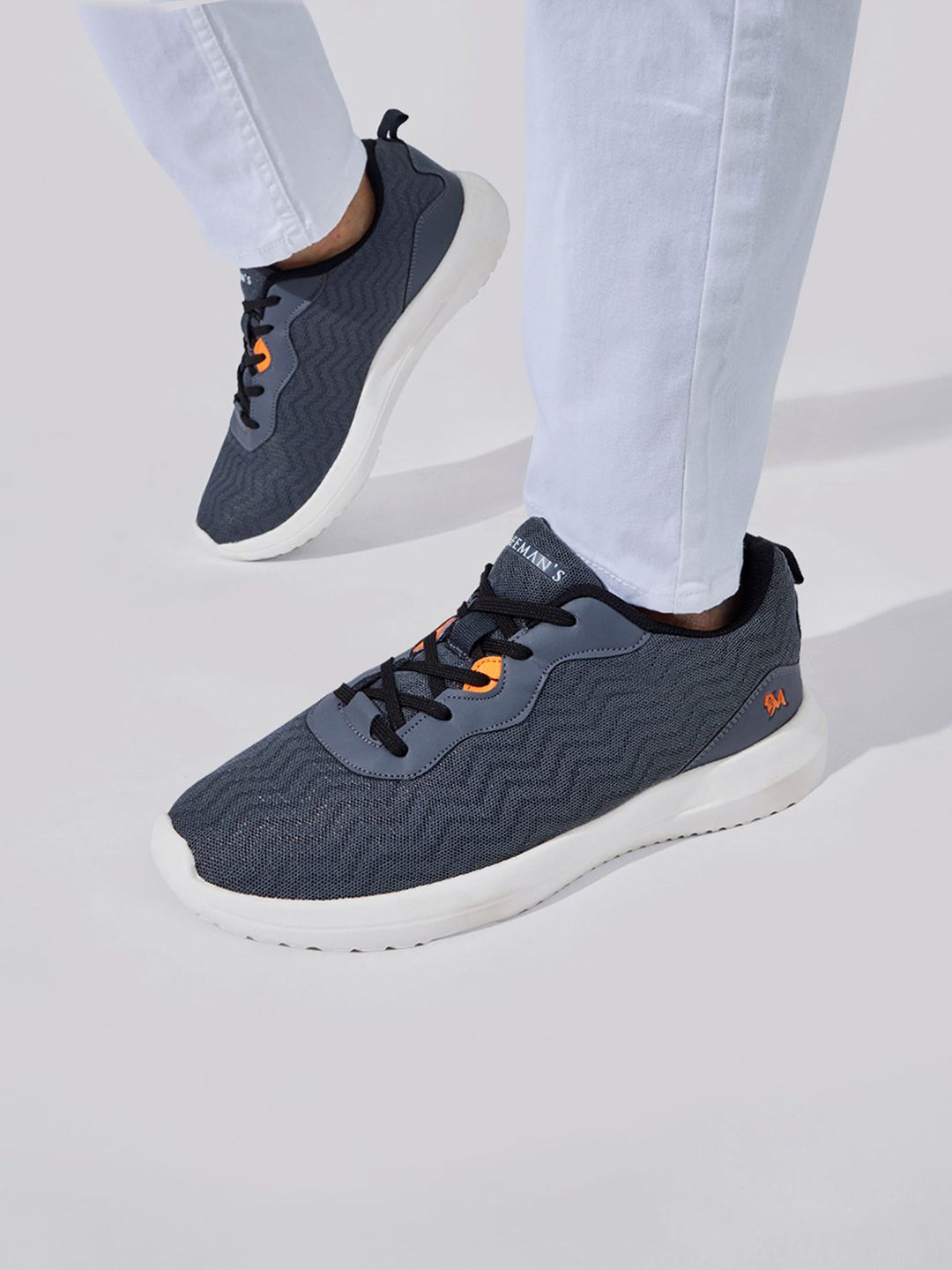 NEEMANS Men Textured Lace Up Mesh Sneakers-picture-12
