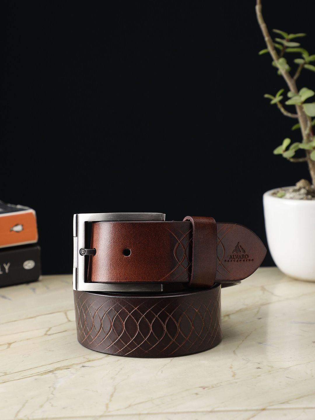 Alvaro Castagnino Men Textured Leather Belt-picture-18