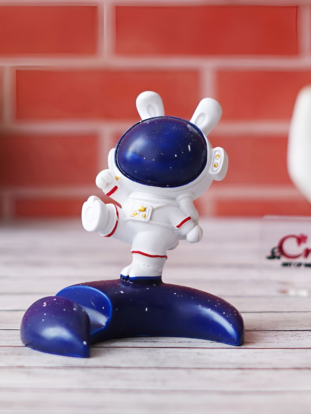 artisyn eCraftIndia White & Blue Astronaut Statue Spaceman Sky Rabbit Card & Mobile Holder-picture-42