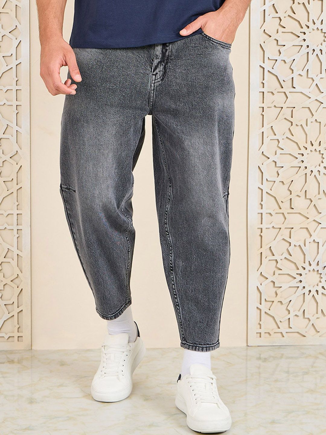 Styli Men Balloon Fit Mid-Rise Clean Look Light Fade Stretchable Jeans-picture-36