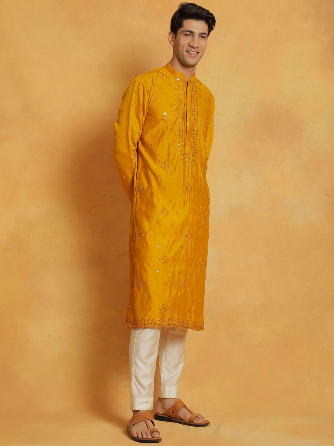VASTRAMAY Men Orange Ethnic Motifs Embroidered Chikankari Pure Cotton Kurta with Dhoti Pants main image 1