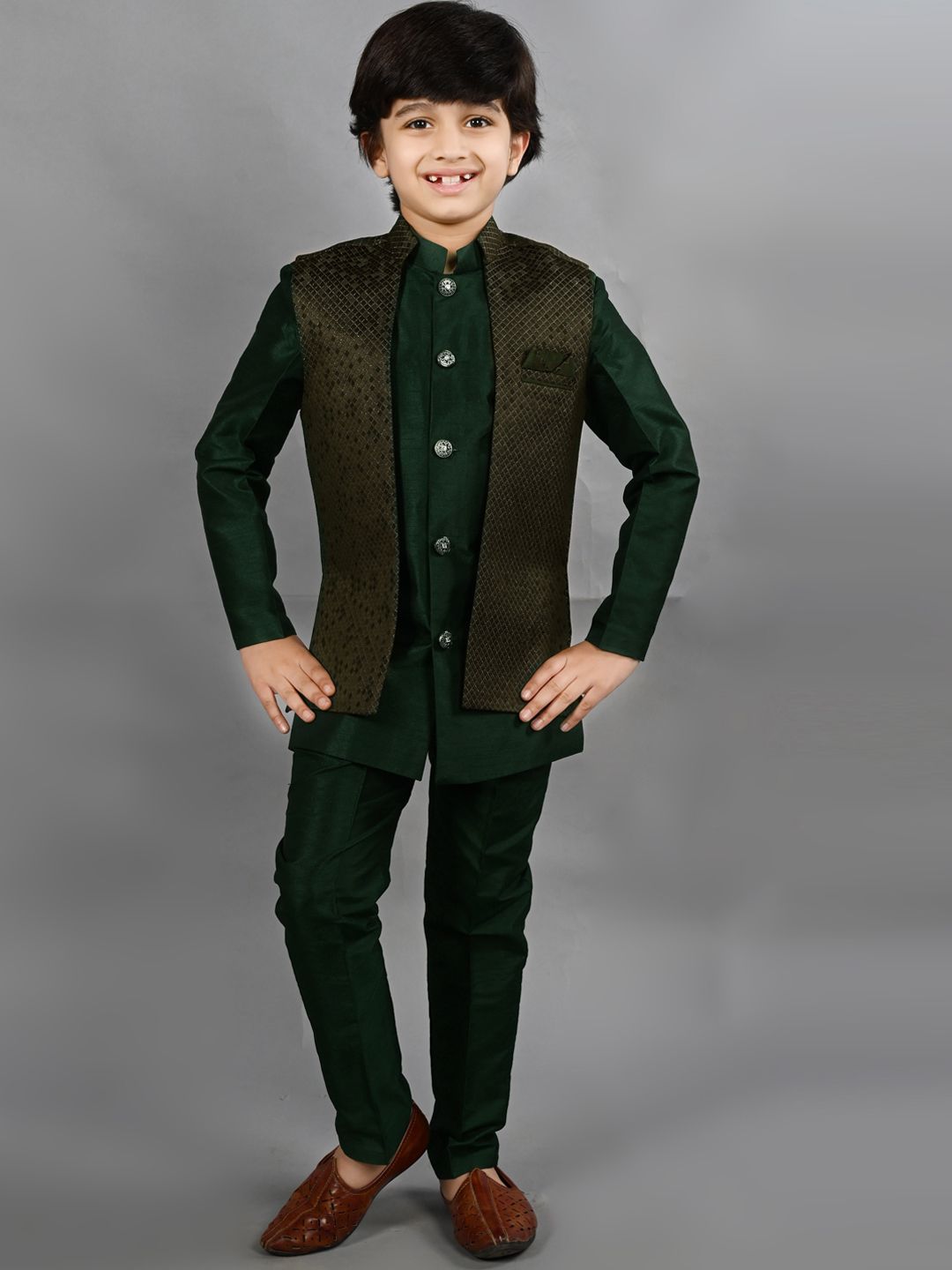 ahhaaaa Boys Self Designed Mandarin Collar 3 Piece Sherwani Set-picture-12