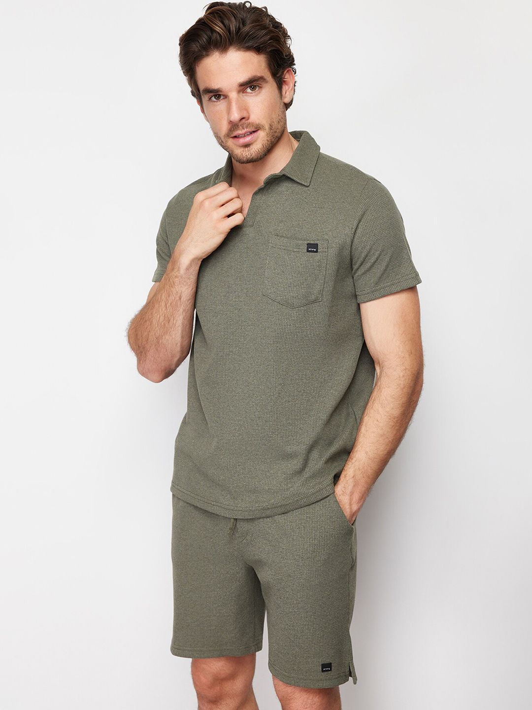 Trendyol Textured Short Sleeves Tracksuit-picture-37